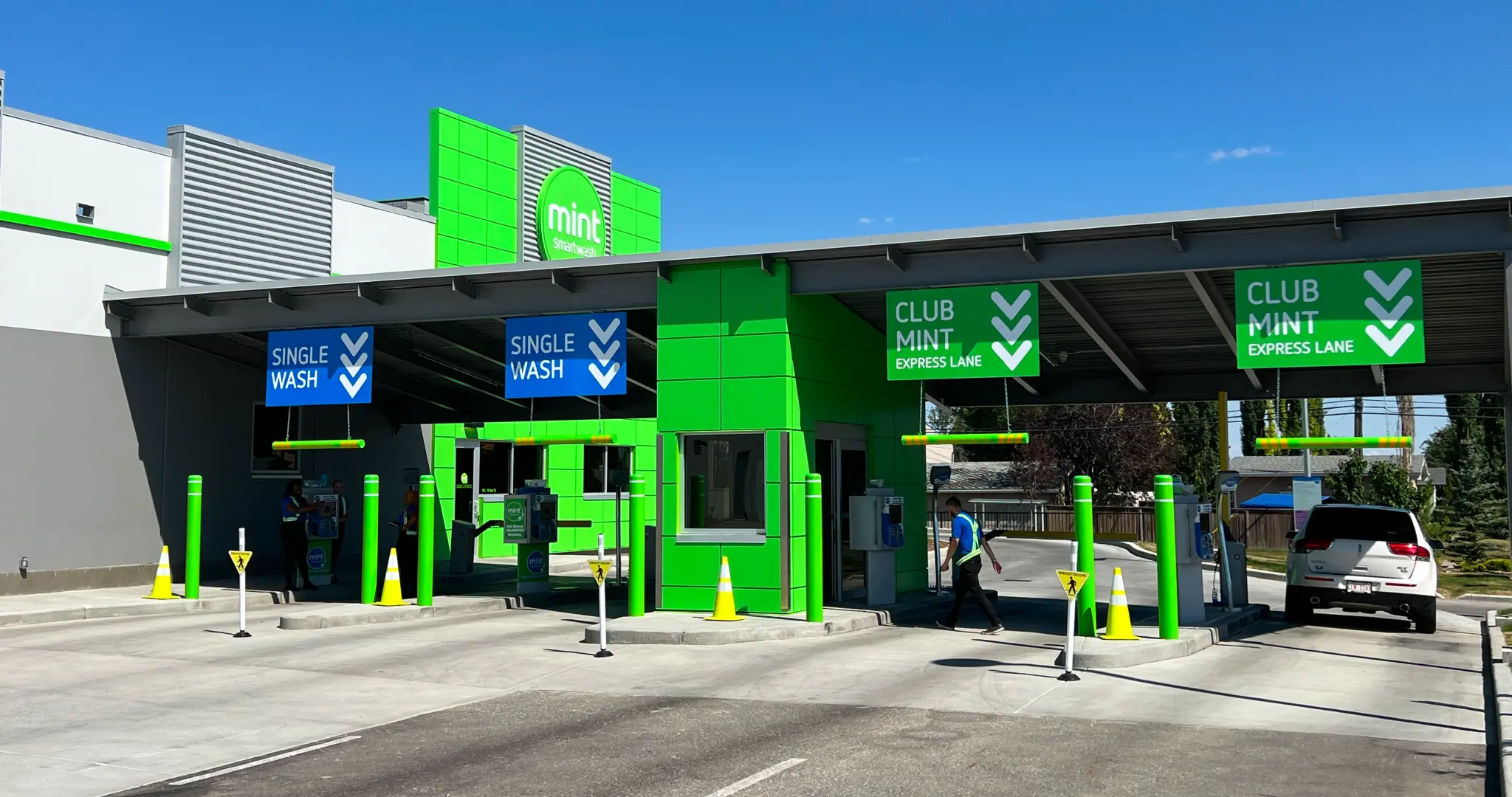 How to Find the Best Car Wash Near + Tips (Even in Canada)